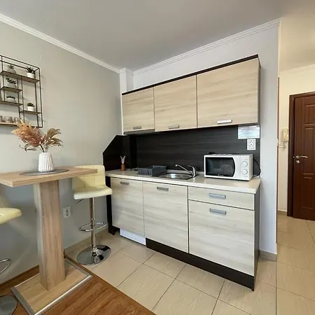 Apartment Summer Breeze 506 Private Sunny *