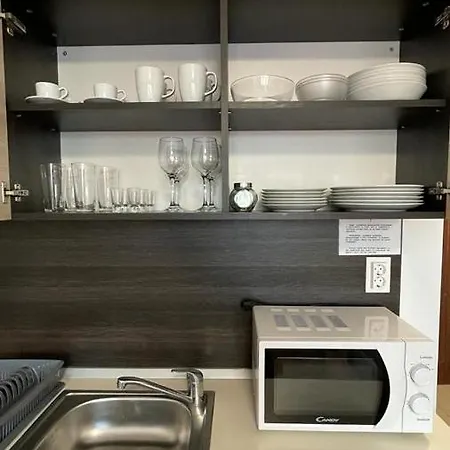 Summer Breeze 506 Private Sunny Apartment *